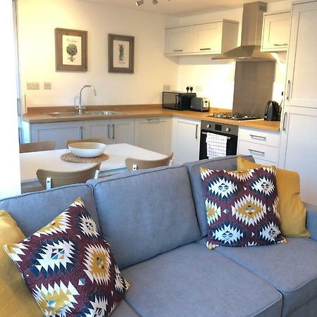 The Martins Apartment Питерборо Екстериор снимка